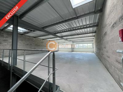 Local d'activité / Entrepôt - 342 m²