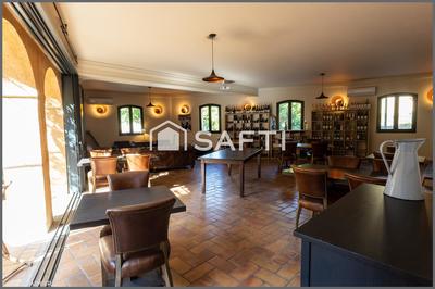 Local commercial - 248 m²