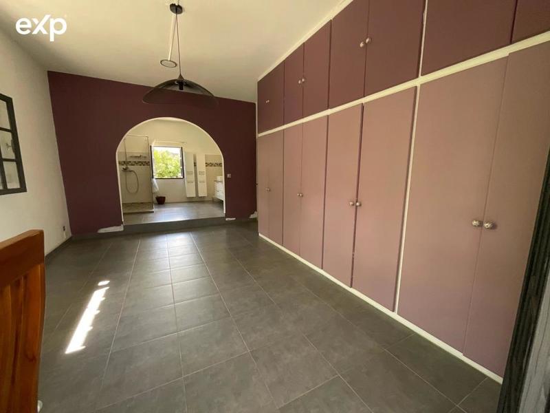 Maison - 310 m² - 8 pièces