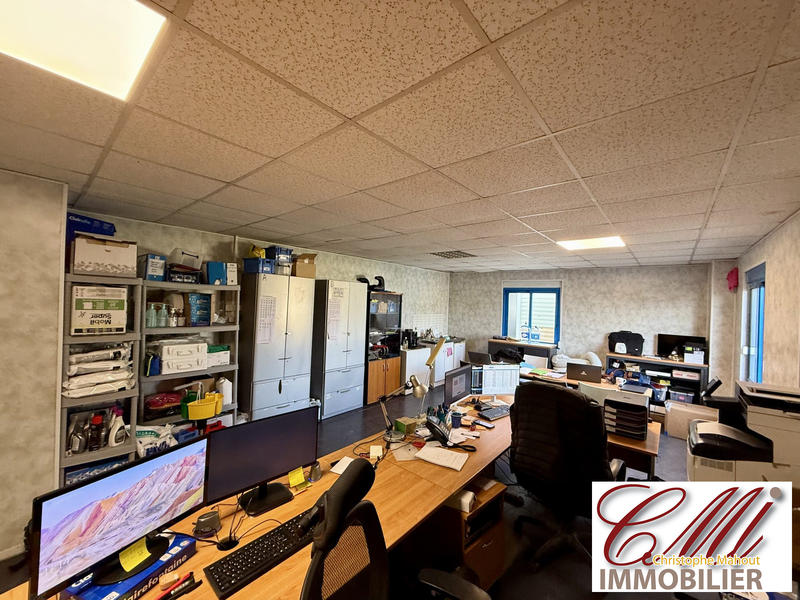 Entrepôt - 2 934 m²