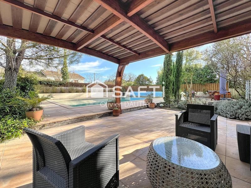 Villa - 278 m² - 8 pièces