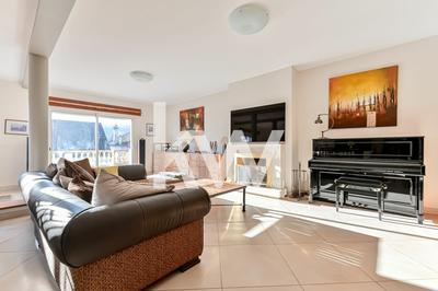 Maison d'architecte - 291 m² - 10 pièces