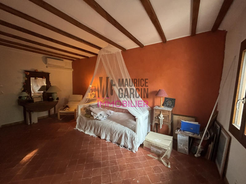 Mas - 285 m² - 11 pièces