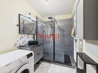 Appartement - 75 m² - 3 pièces