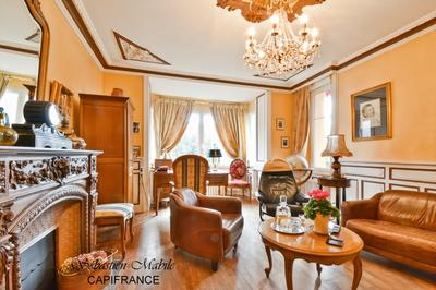 Maison bourgeoise - 264 m² - 10 pièces