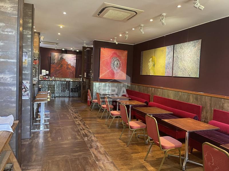 Demeure - 900 m² - 14 pièces