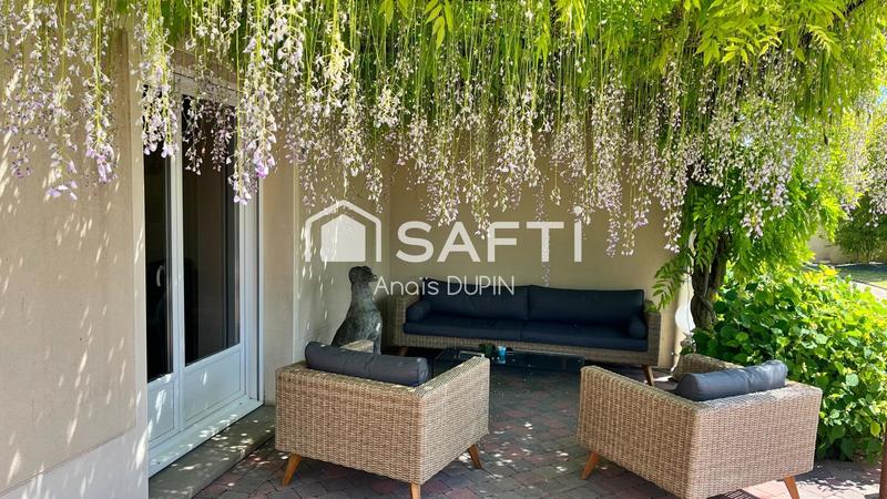 Maison - 213 m² - 6 pièces