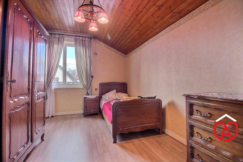 Maison - 111 m² - 6 pièces