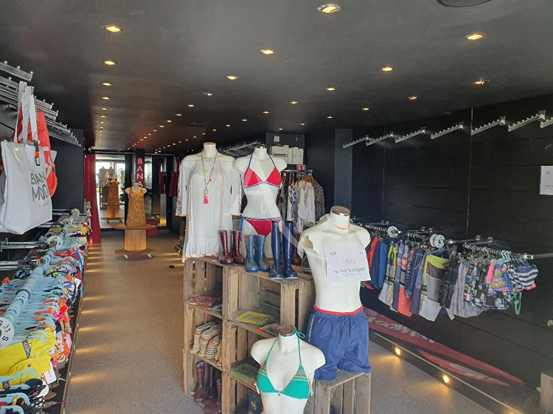 Local commercial - 93 m²