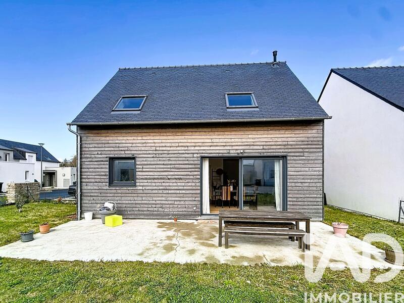 Maison - 92 m² - 4 pièces