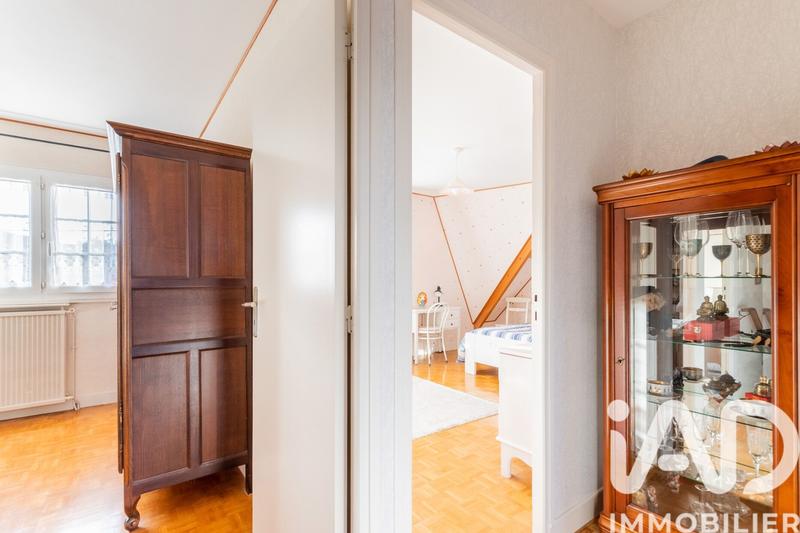 Maison - 140 m² - 6 pièces