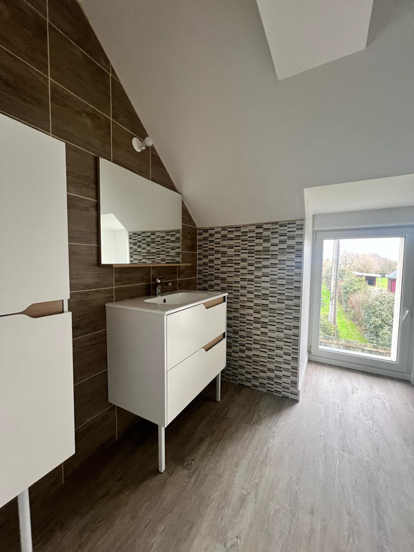 Maison - 100 m² - 6 pièces