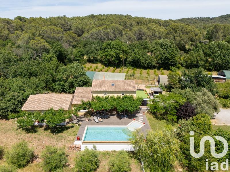 Maison - 290 m² - 6 pièces