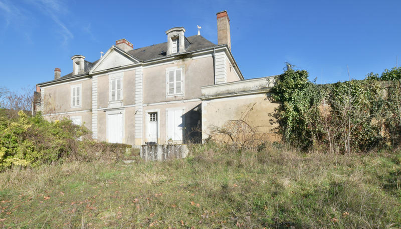 Maison - 234 m² - 10 pièces