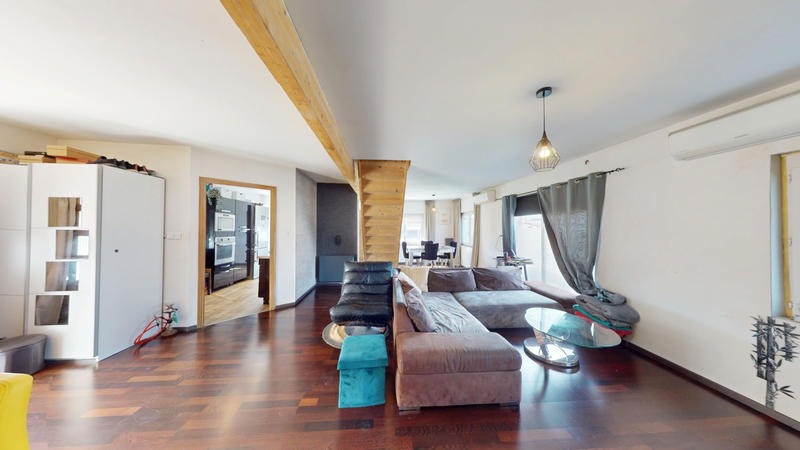 Maison - 133 m² - 6 pièces