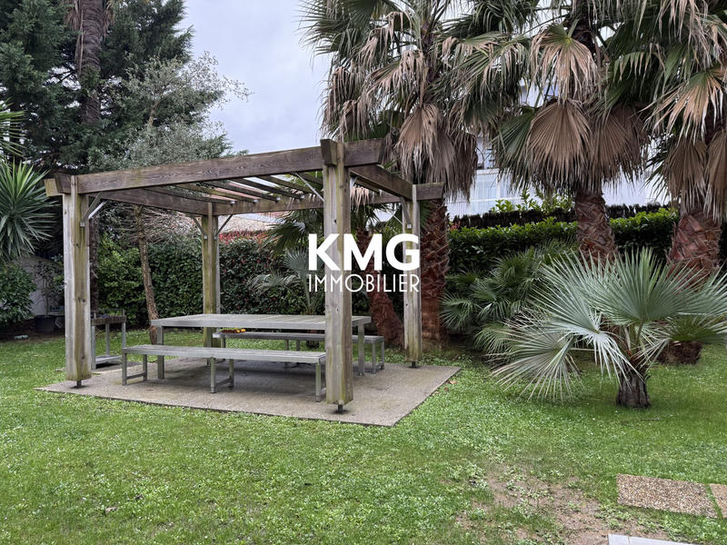 Maison traditionnelle - 210 m² - 9 pièces