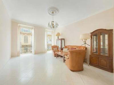 Appartement - 118 m² - 5 pièces