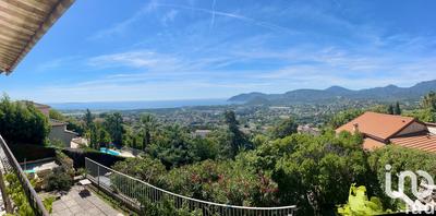 Maison - 165 m² - 5 pièces