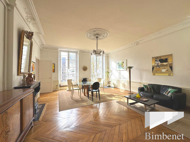 Appartement - 181 m² - 5 pièces