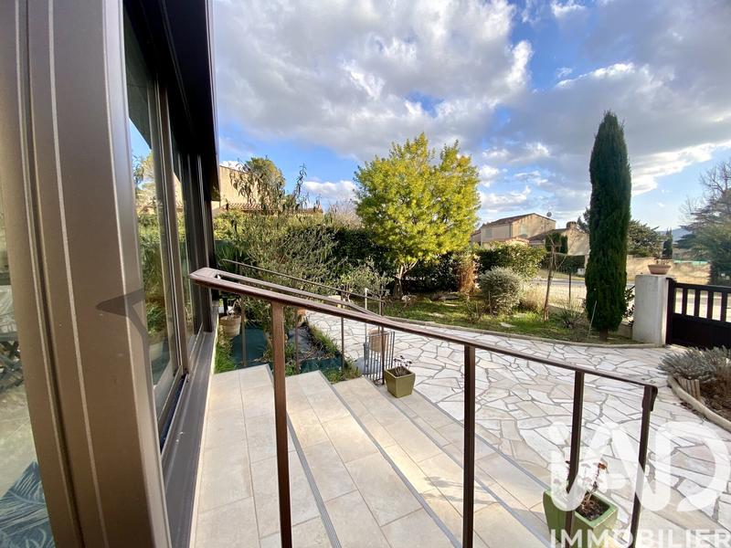 Maison - 99 m² - 5 pièces