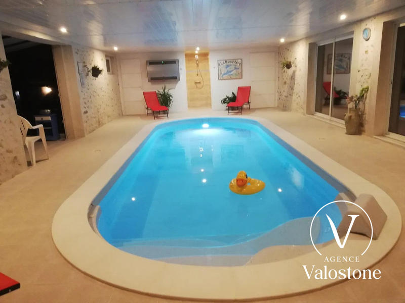 Appartement - 197 m² - 10 pièces