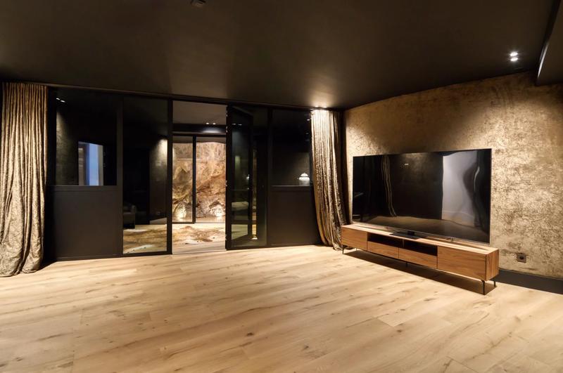 Propriété - 433 m² - 8 pièces