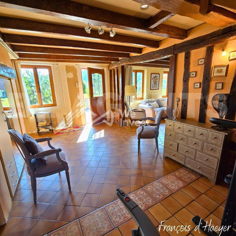 Maison - 205 m² - 8 pièces