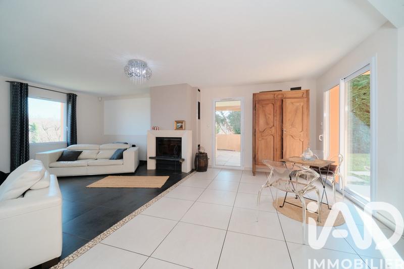 Maison de maîtres - 270 m² - 7 pièces
