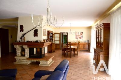 Maison - 269 m² - 6 pièces