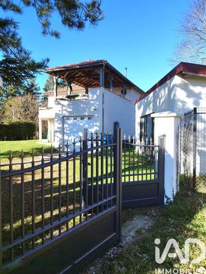 Maison - 180 m² - 7 pièces