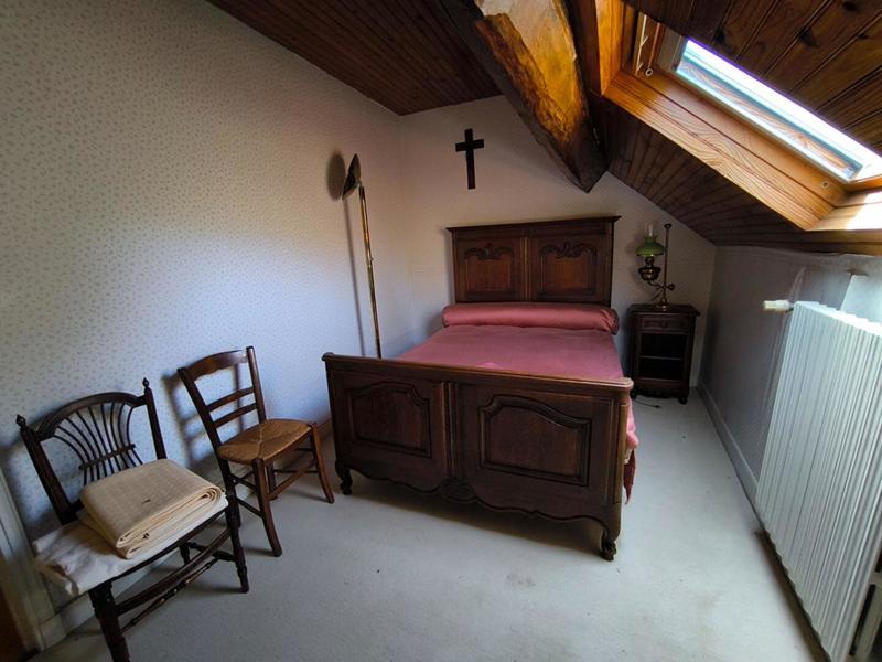 Maison - 225 m² - 7 pièces