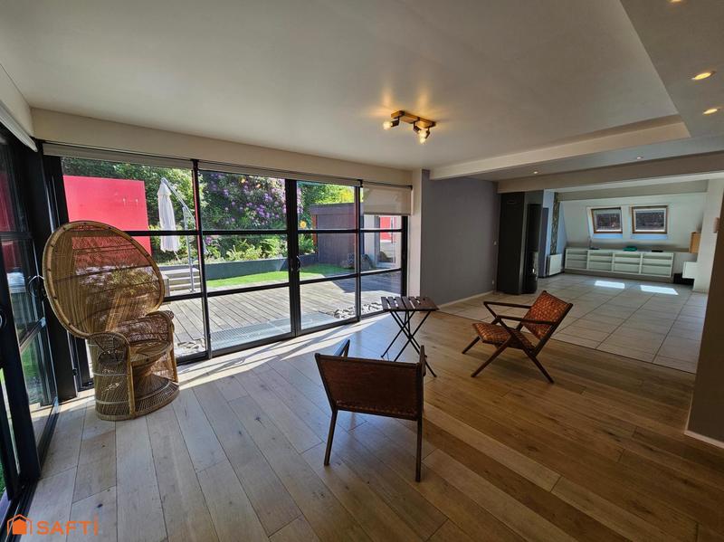 Maison - 175 m² - 8 pièces