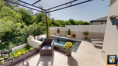 Maison - 90 m² - 4 pièces