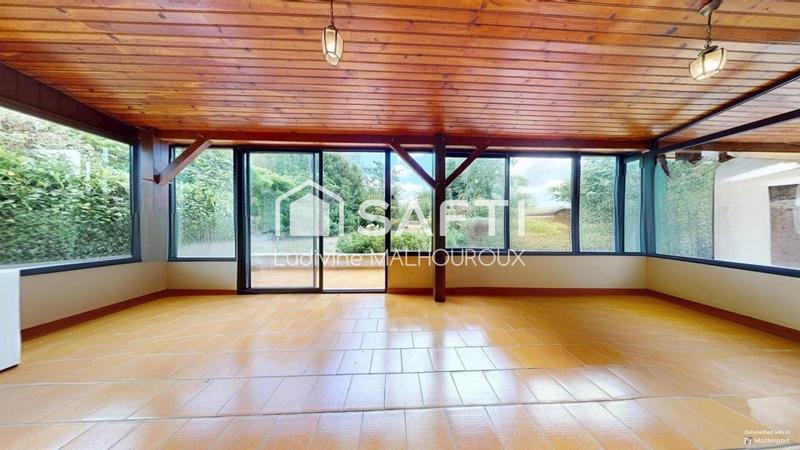 Maison - 137 m² - 6 pièces