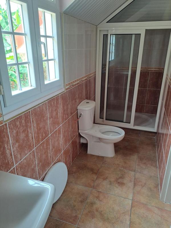 Appartement - 99 m² - 5 pièces