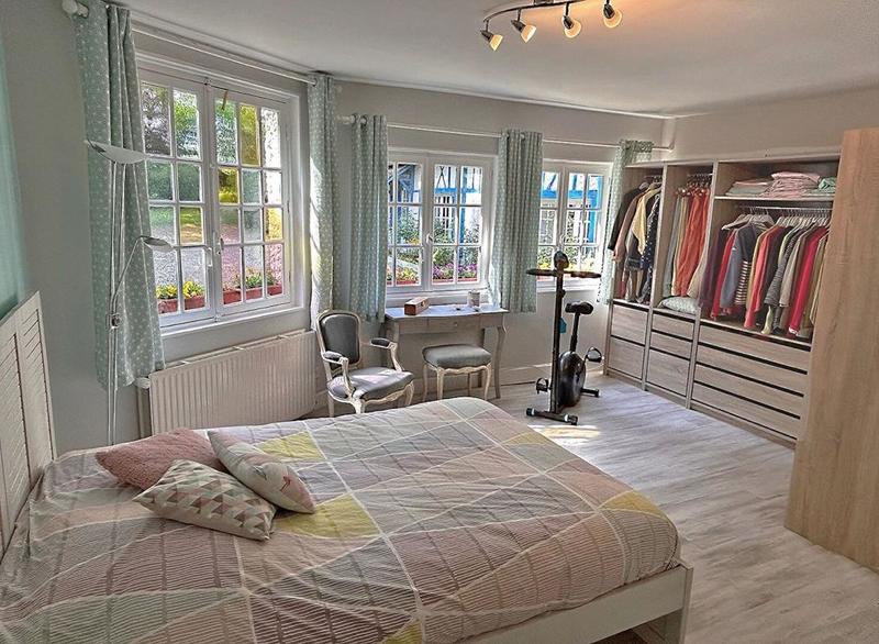 Maison - 259 m² - 6 pièces