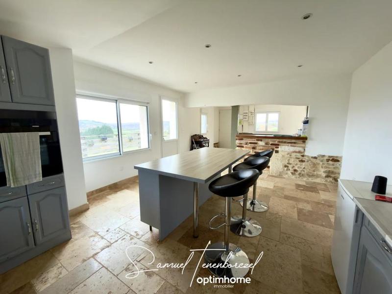 Propriété - 330 m² - 6 pièces