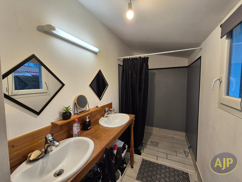 Maison - 124 m² - 7 pièces