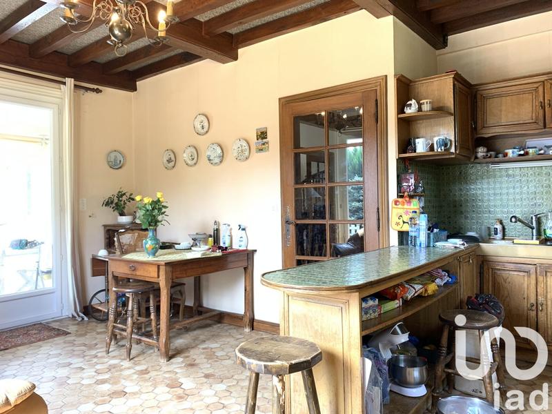 Maison - 220 m² - 7 pièces