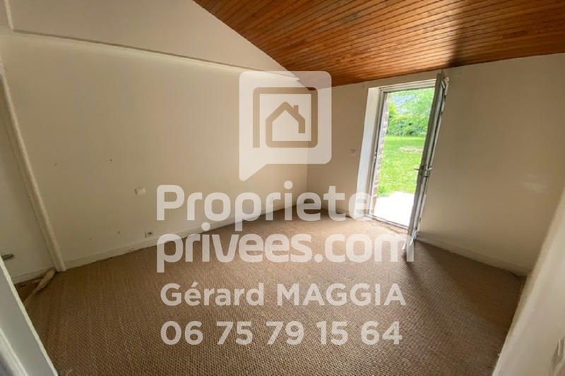 Maison - 220 m² - 11 pièces