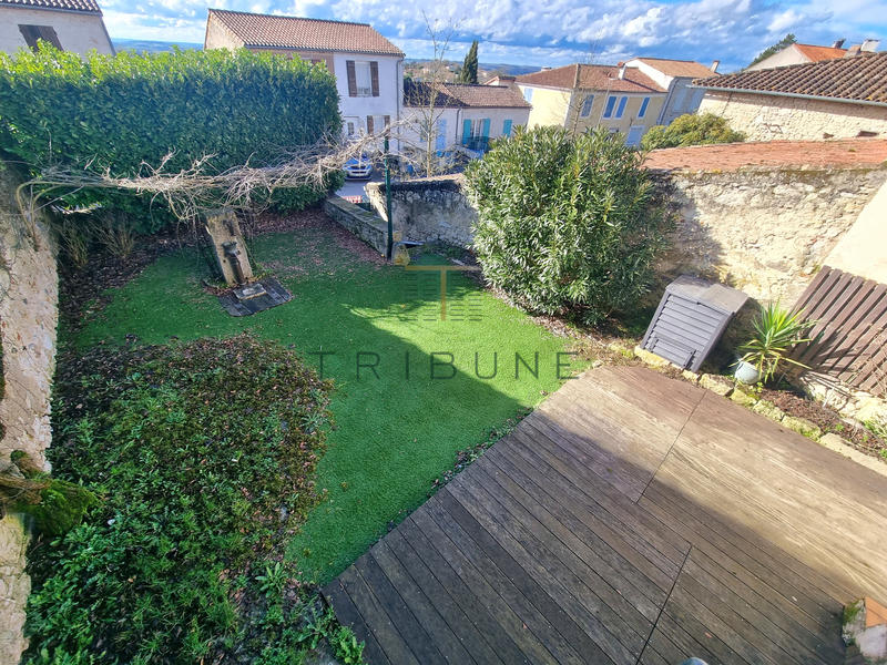 Maison - 292 m² - 10 pièces