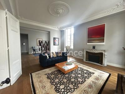 Appartement bourgeois - 116 m² - 4 pièces