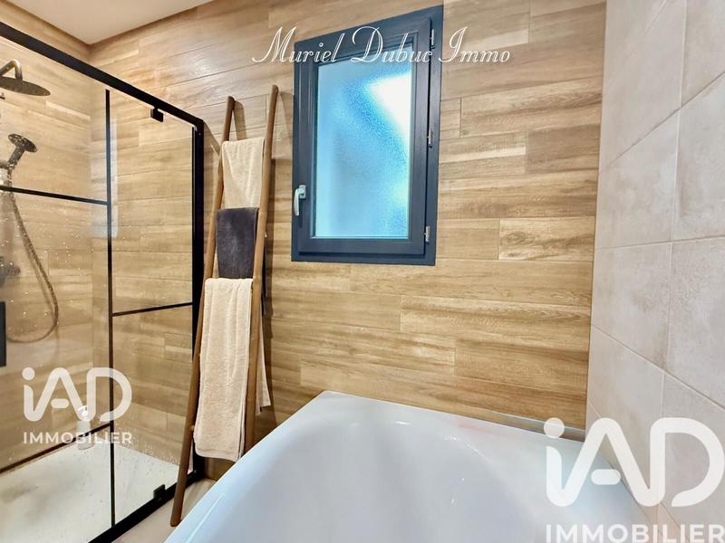 Maison - 92 m² - 4 pièces