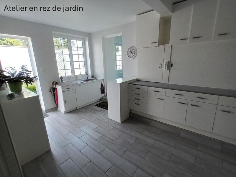 Maison - 311 m² - 8 pièces