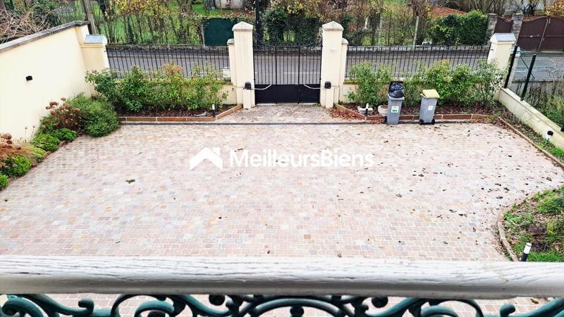 Maison - 170 m² - 7 pièces