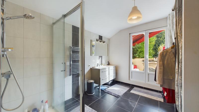 Maison bourgeoise - 220 m² - 9 pièces