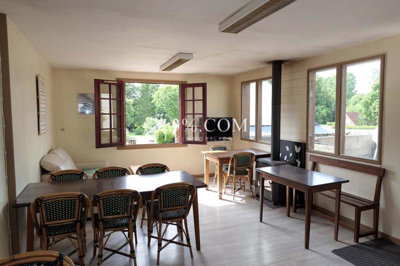 Maison - 234 m² - 11 pièces