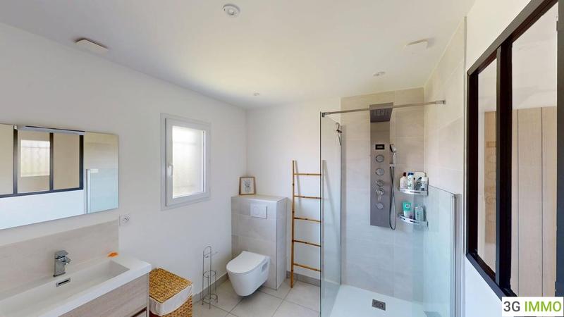 Maison - 121 m² - 5 pièces