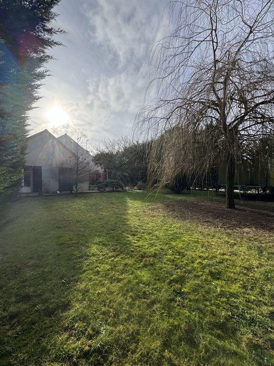 Demeure - 271 m² - 5 pièces