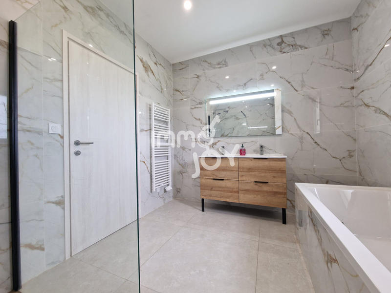 Maison - 149 m² - 5 pièces